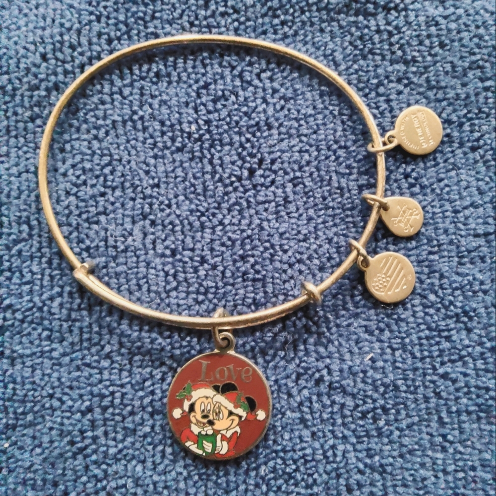 DISNEY ALEX AND ANI PARKS MICKEY MINNIE LOVE HOLIDAY BANGLE BRACELET SILVER